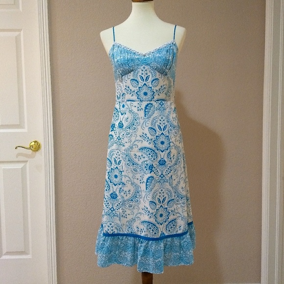 LOFT Dresses & Skirts - 💙 LOFT 100% silk white and blue floral midi dress